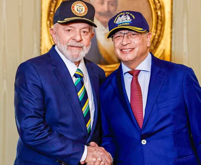 Presidente Lula e o presidente colombiano Gustavo Petro em Bogotá 