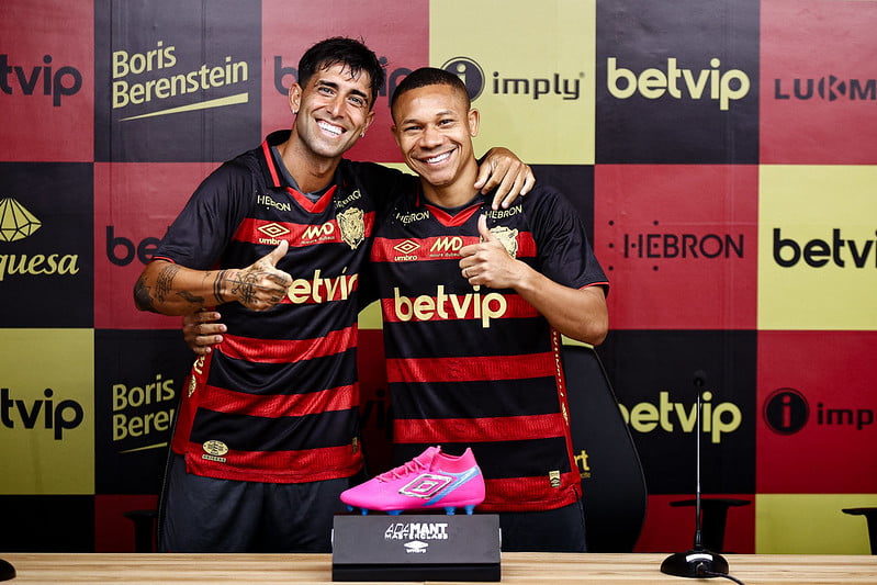 Di Plácido e Wellington Silva foram apresentados pelo Sport