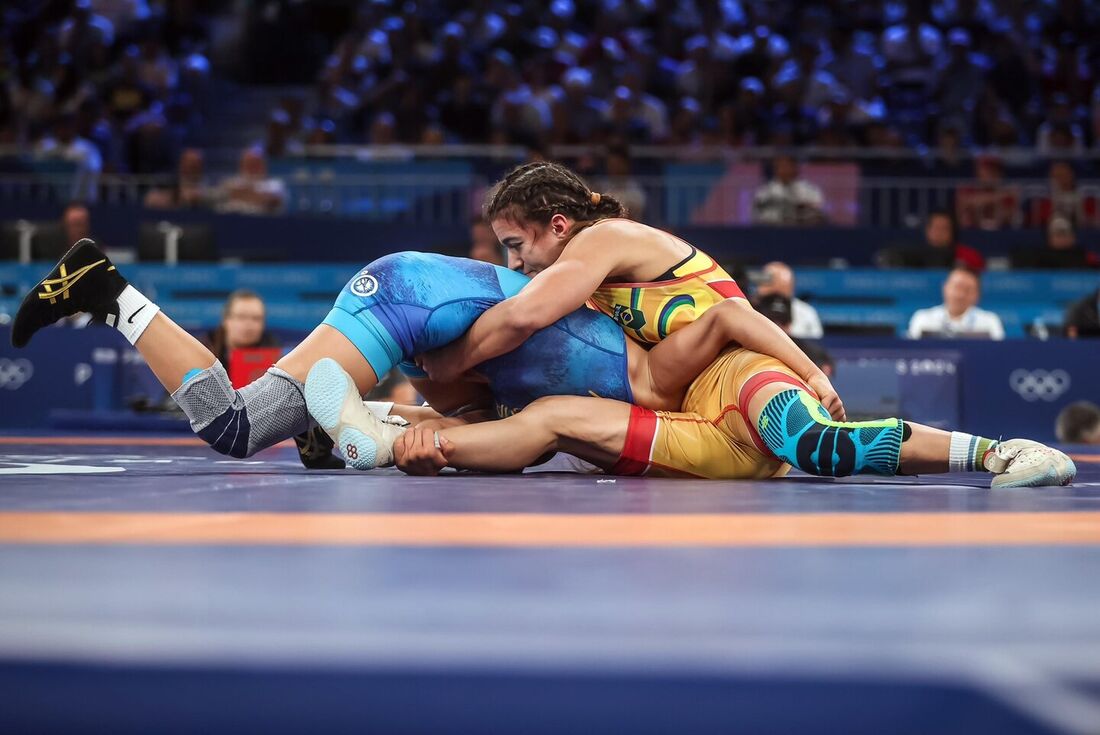 Giullia Penalber vence na repescagem e luta pelo bronze no Wrestling