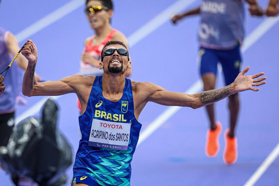 Julio Cesar é ouro no atletismo