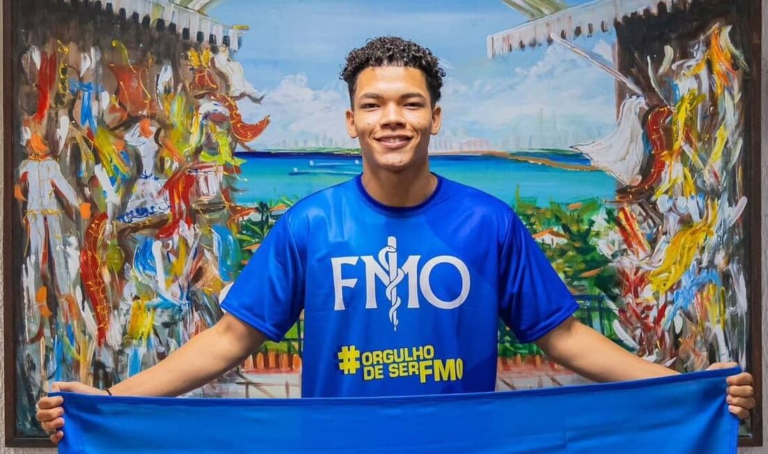 Appolo Silva, jovem atleta de karatê, recebe apoio da FMO para participar do Pan-Americano da modalidade