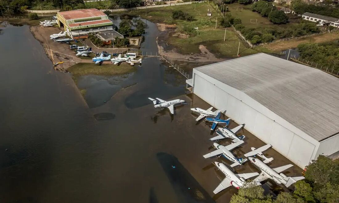 Aeroporto Salgado Filho, em Porto Alegre (RS)