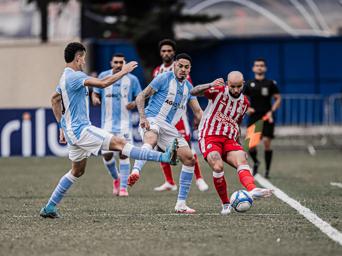 Náutico perde para o Londrina e dá adeus ao sonho do acesso