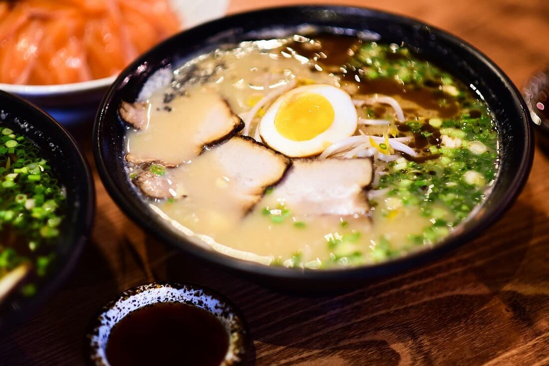 Lámen, também chamado de ramen, é uma espécie de macarrão muito comum em culinárias orientais