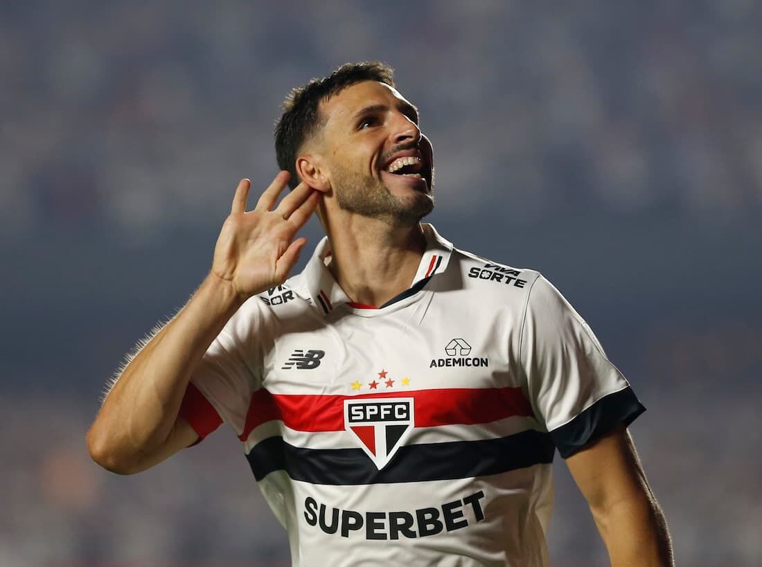 São Paulo vence Nacional e avança para as quartas de final da Copa Libertadores da América