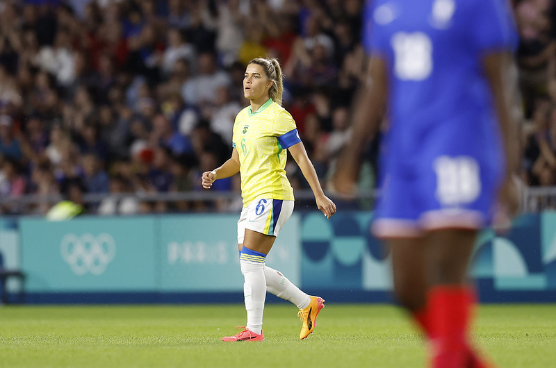 Tamires, lateral-esquerda da Seleção Brasileira feminina