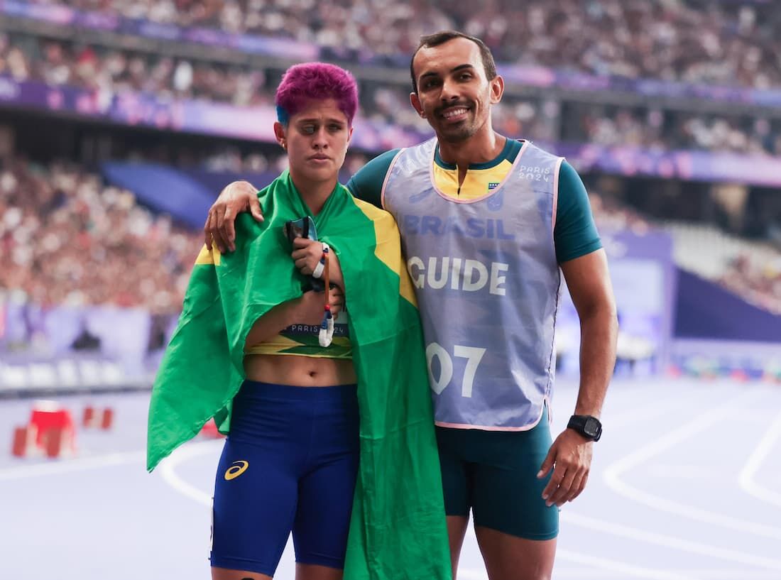 Thalita Simplício é prata na categoria 400m T11 do atletismo nos Jogos Paralímpicos de Paris