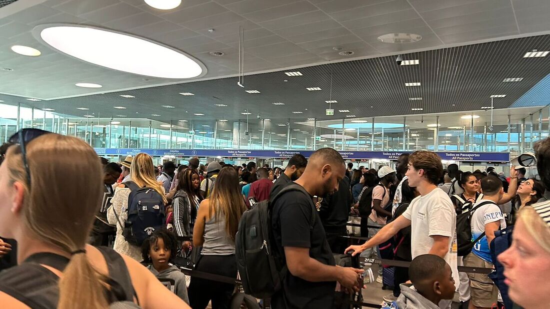 Movimentação de passageiros no Aeroporto Internacional de Lisboa Humberto Delgado