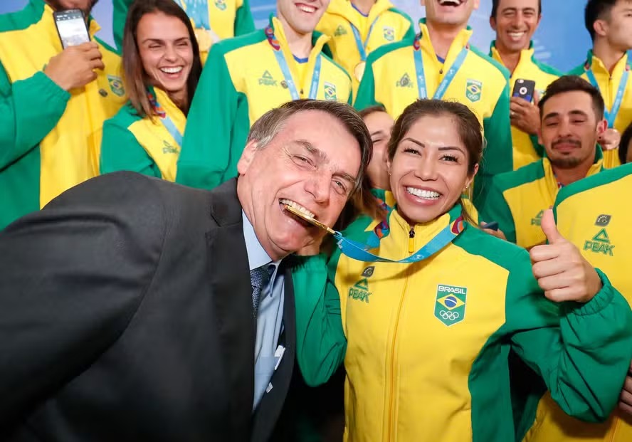 Bolsonaro recebe medalhistas dos Jogos Pan-Americanos de Lima, em 2019 