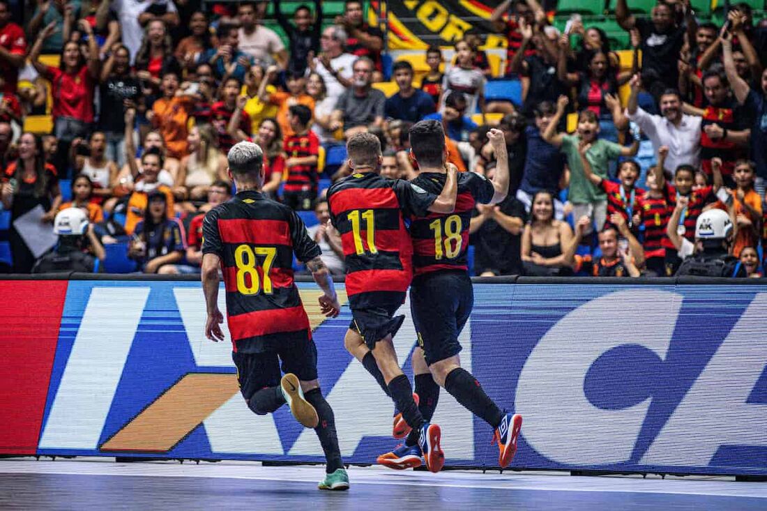 Com boa presença da torcida, Sport avança no Campeonato Brasileiro de Futsal 