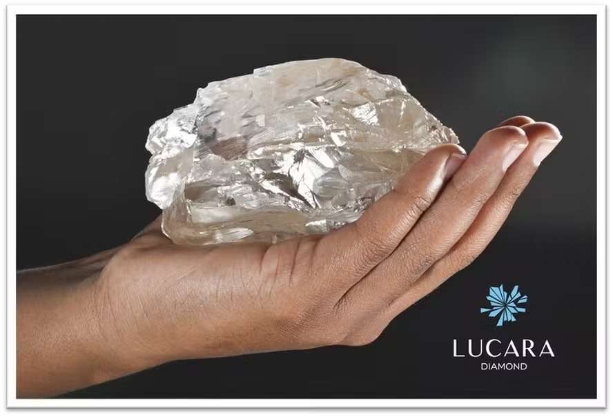 Empresa canadense de mineração Lucara encontra um dos maiores diamantes do mundo em Botsuana 