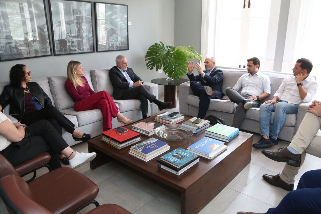 Ex-governador do Espírito Santo, Paulo Hartung visita a Folha de Pernambuco