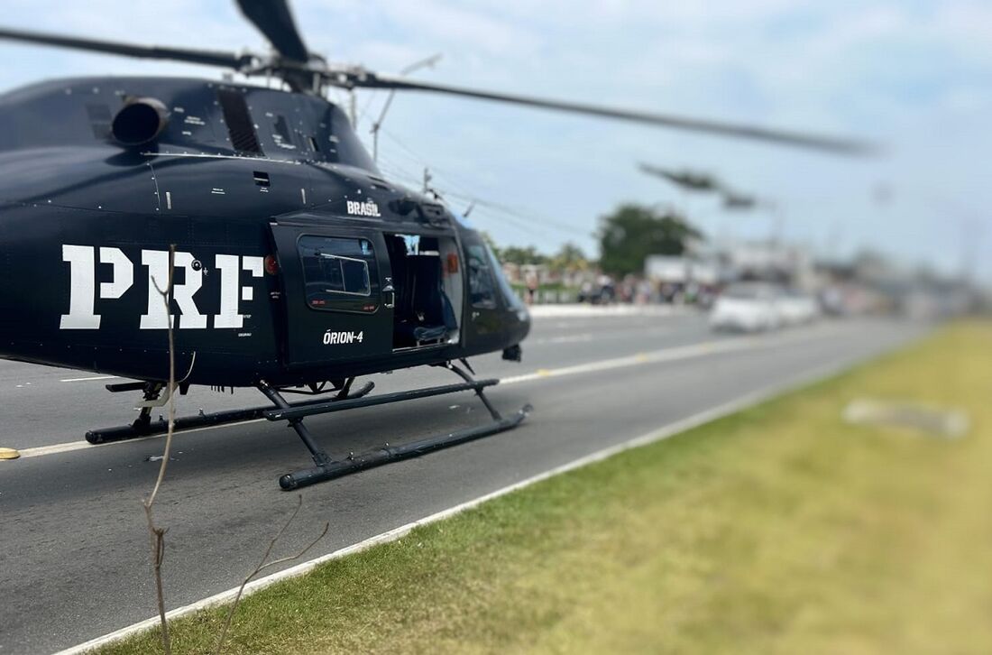 Equipe aeromédica encontrou motociclista com uma lesão no rosto