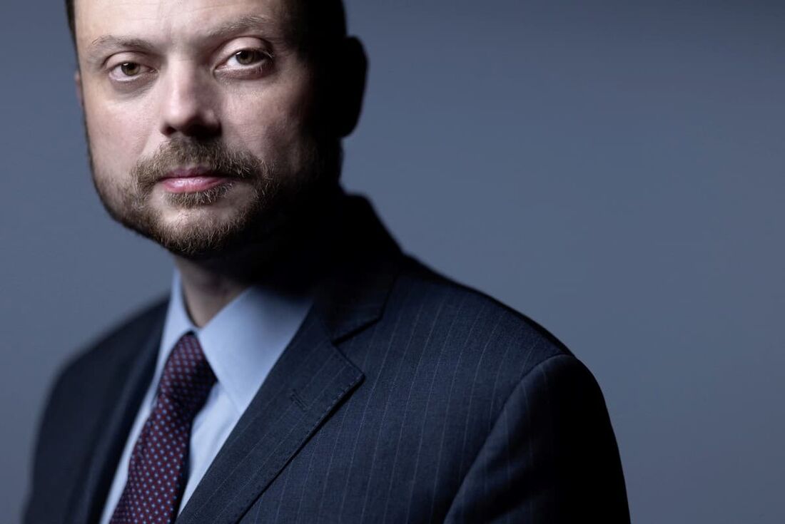 O ativista político russo-britânico, jornalista, autor, cineasta e ex-prisioneiro político Vladimir Kara-Murza