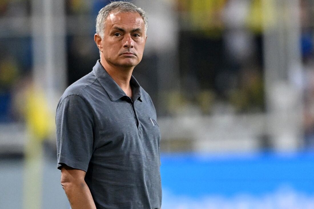 José Mourinho, técnico do Fernerbahçe