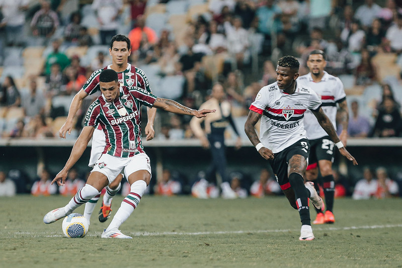 Lance do gol marcado por Kauã Elias, do Fluminense