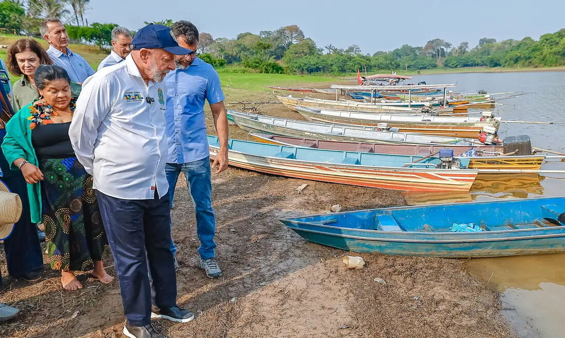 O presidente Luiz Inácio Lula da Silva se comprometeu, nesta terça-feira (10), a retomar as negociações para a reconstrução da BR 319, que liga Manaus, no Amazonas, a Porto Velho, em Rondônia