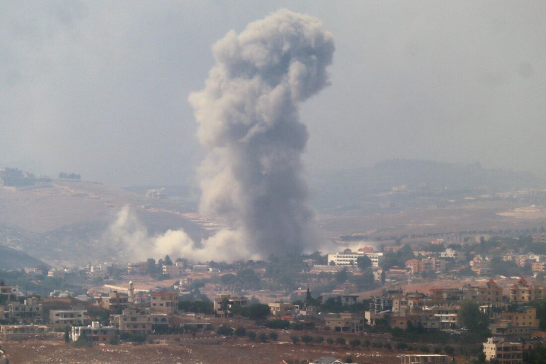 Israel bombardeia sul do Líbano