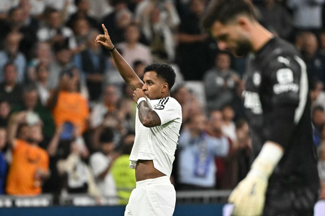 Rodrygo celebra gol marcado sobre o Alavés