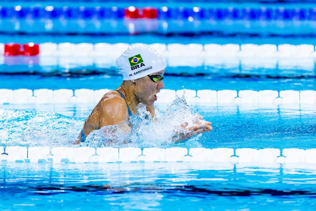 Carol Santiago termina Paralimpíada de Paris com cinco medalhas