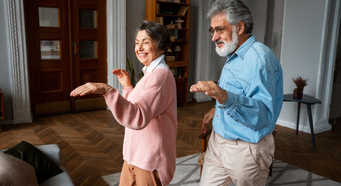 Estudo de Harvard detecta os hábitos das pessoas que encontram a felicidade aos 60 anos