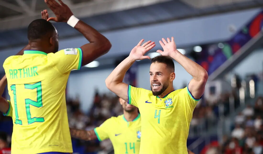 A seleção brasileira estreou na edição de 2024, realizada em Uzbequistão, com goleada sobre Cuba por 10 a 0, na Copa do Mundo de futsal