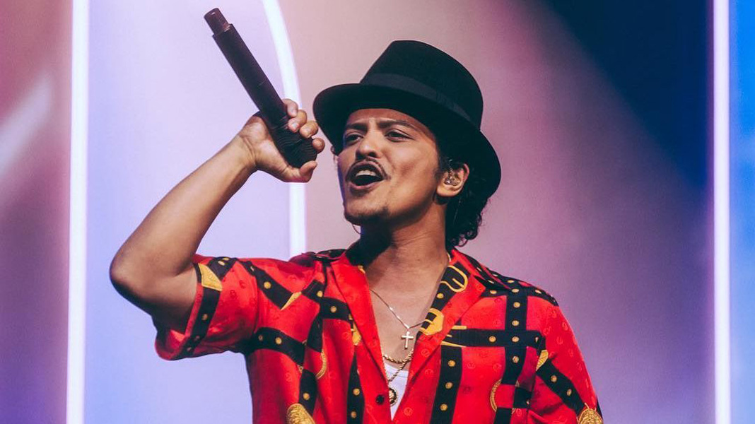 Cantor Bruno Mars fará 15 apresentações, em cinco cidades brasileiras até novembro