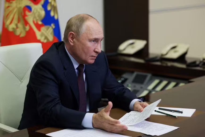 Presidente da Rússia, Vladimir Putin, durante teleconferência no Kremlin