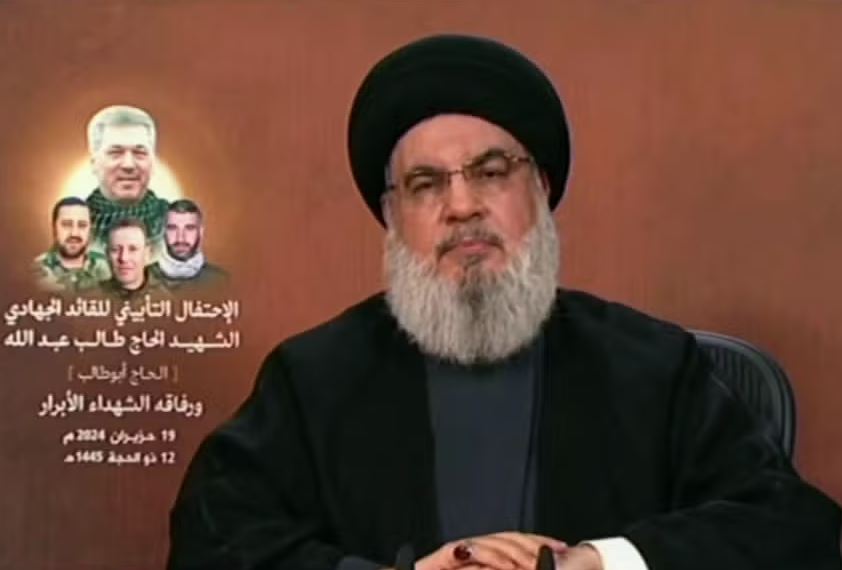 Chefe do Hezbollah, Hassan Nasrallah, faz discurso televisionado em local não divulgado no Líbano 