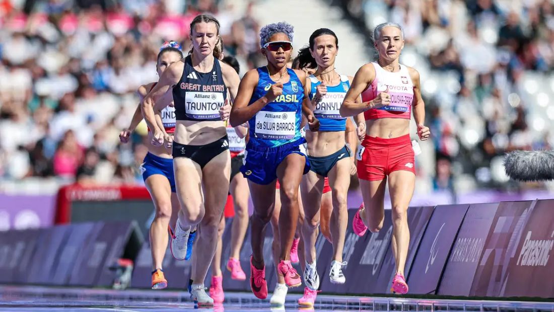 Antônia Keyla é bronze nos 1500 metros do atletismo