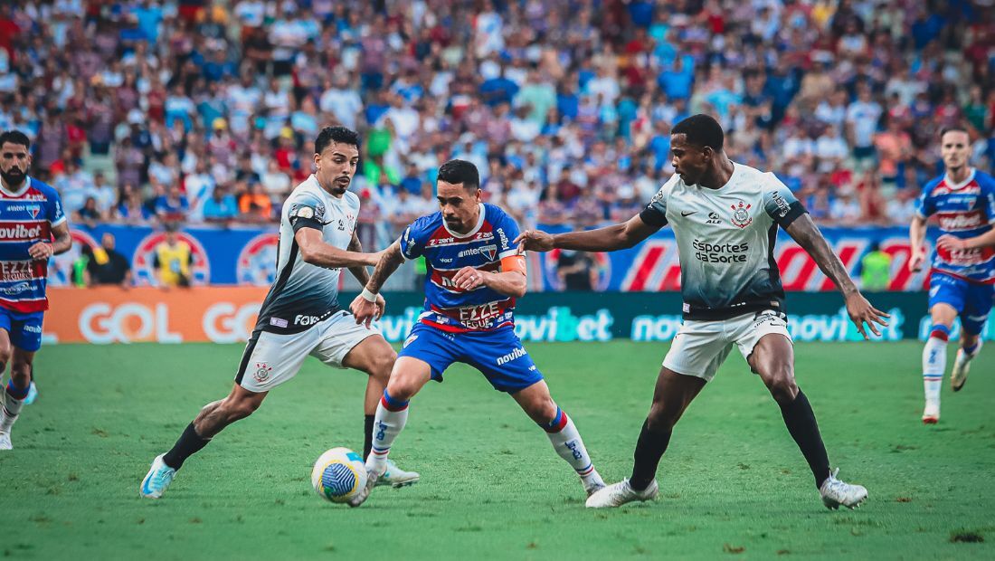 Lance de Fortaleza e Corinthians