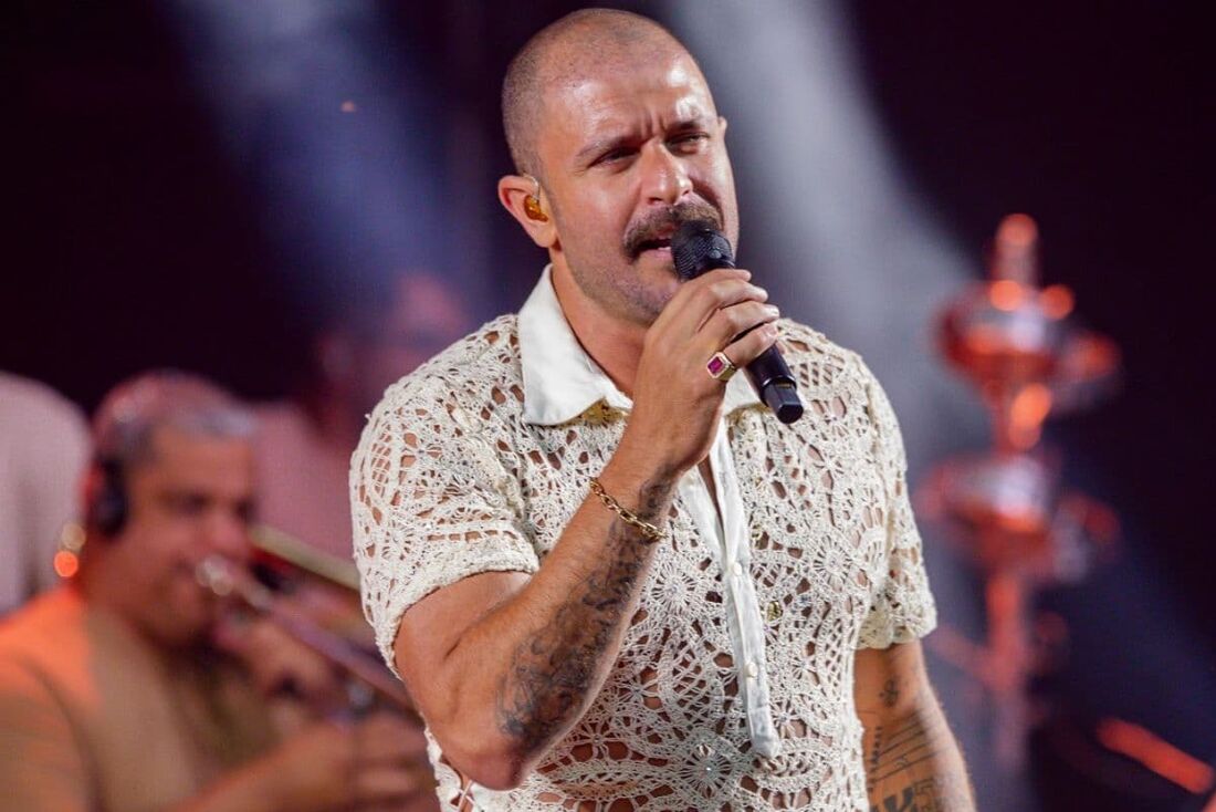 Diogo Nogueira esteve de passagem por Salinas das Margaridas, na Bahia