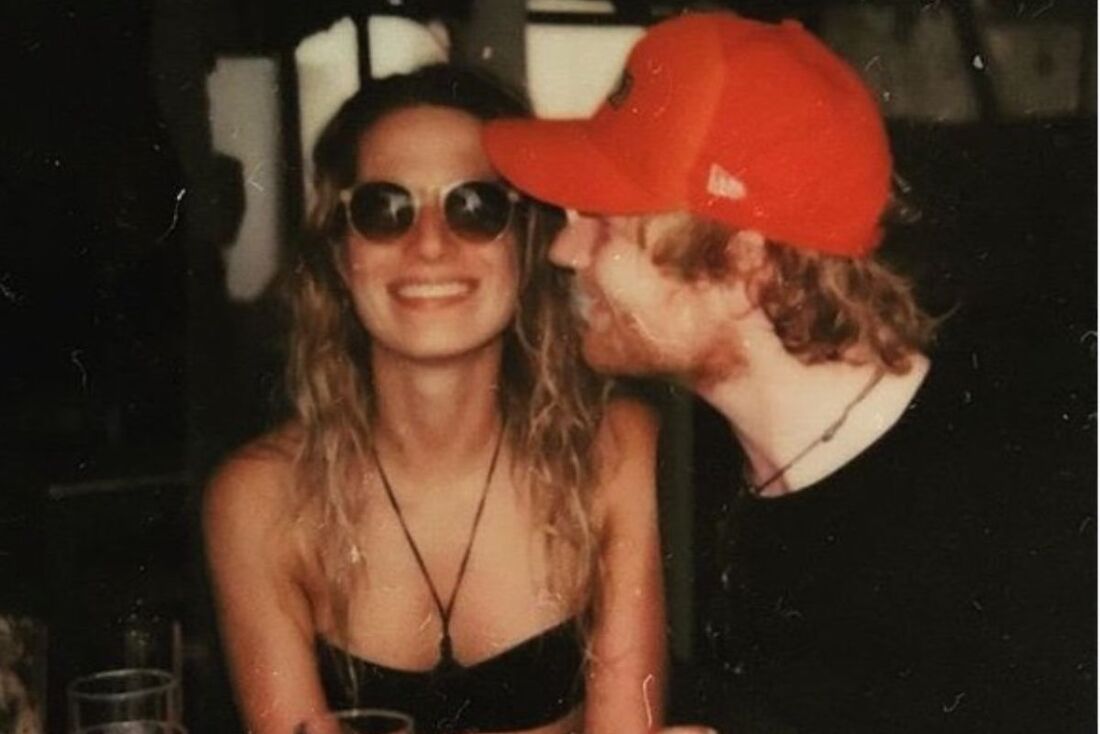 Ed Sheeran e Cherry Seaborn se conheceram oficialmente em 2015 e casaram discretamente em janeiro de 2018