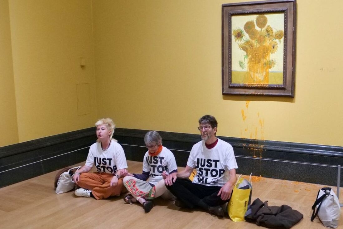 Três ativistas do grupo ambientalista ''Just Stop Oil'', na National Gallery de Londres