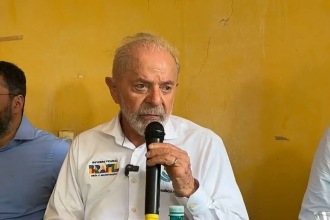 Presidente Lula visita a comunidade de São Sebastião do Curumitá, Amazonas, para averiguar a situação da seca