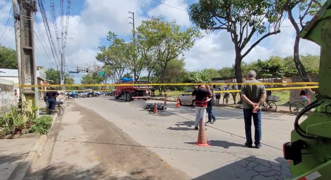 Motociclista morreu ainda no local, segundo o Samu