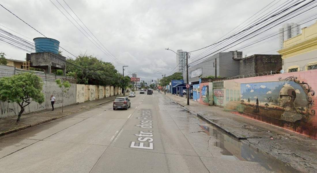 Estrada dos Remédios, no Recife