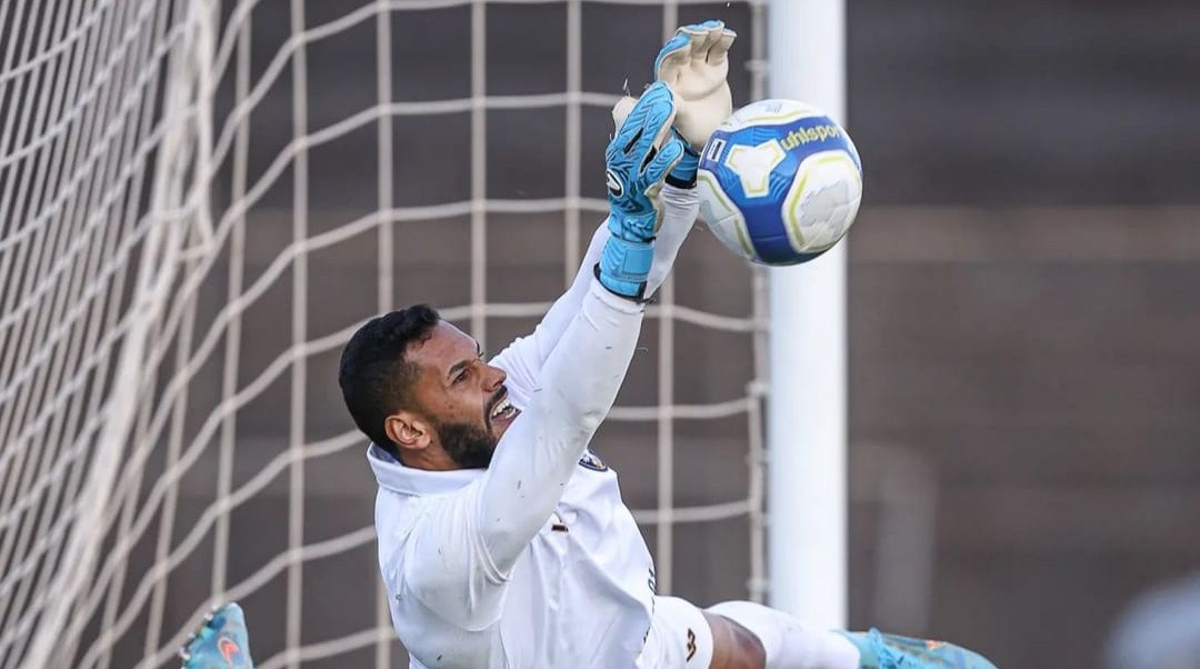 Darley, goleiro do Retrô