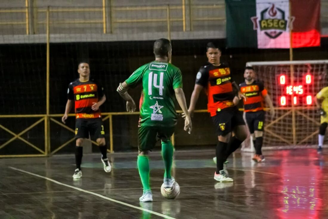 ASEC Caruaru e Sport fizeram jogo movimentado no SESC Caruaru 