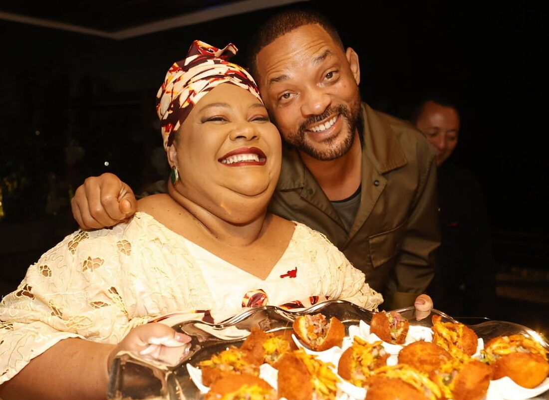 Dona Carmem Virgínia recebeu o ator Will Smith no seu restaurante, Altar Cozinha Ancestral