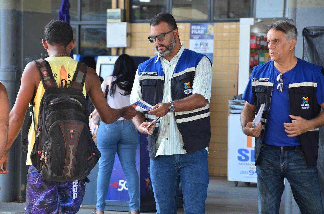 Grande Recife faz campanha sobre gentileza no transporte coletivo