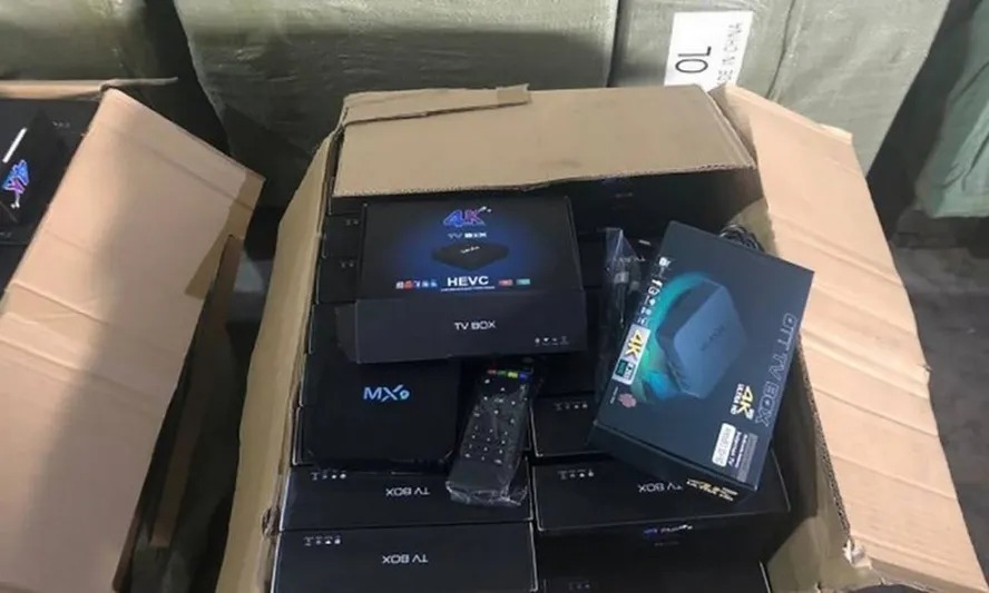 Aparelhos de TV Box apreendidos em operações de fiscalização da Anatel 