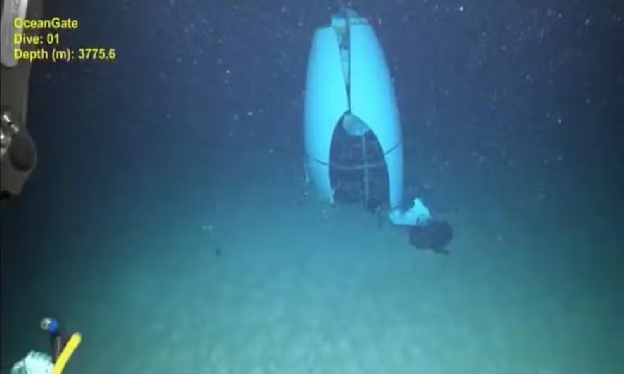 Submersível Titan mostra o cone de cauda decepado da embarcação 