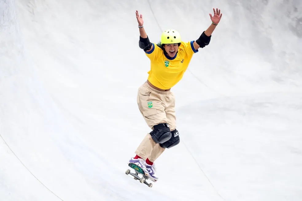 Raicca Ventura na final do skate park feminino