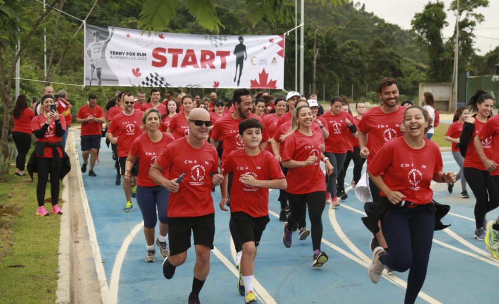 Recife recebe primeira edição da corrida Terry Fox Run