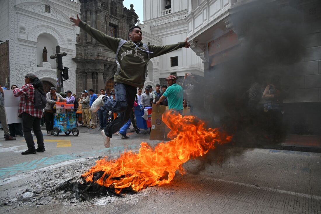 Os protestos foram dirigidos a Noboa