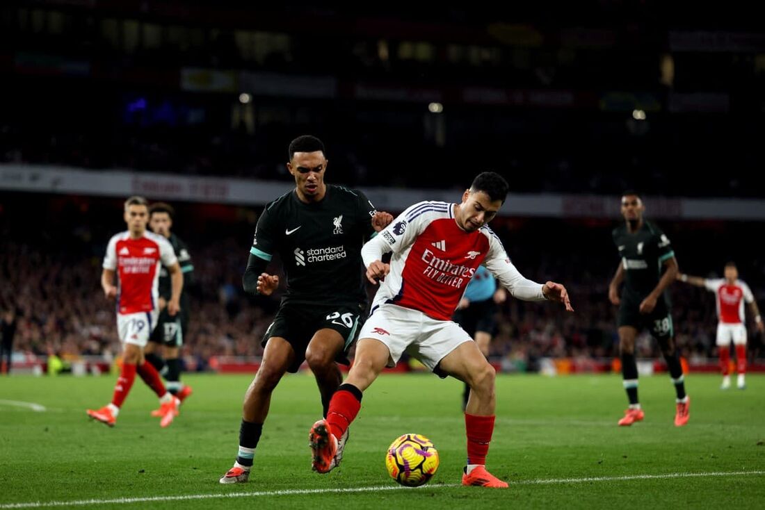 Arsenal e Liverpool empataram durante clássico na Premeier League 