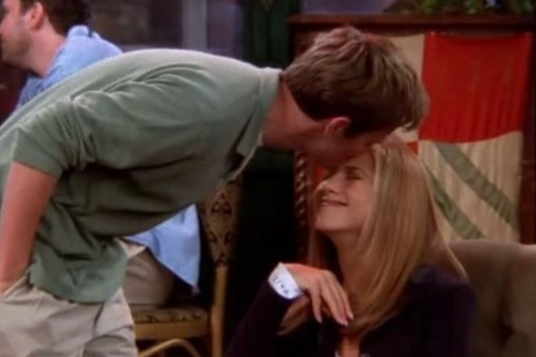 Jennifer Aniston relembra momentos com Matthew Perry em ''Friends''