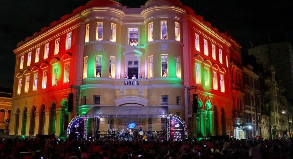 "Caixa de Natal" acontece em 1&ordm; de dezembro, às 18h