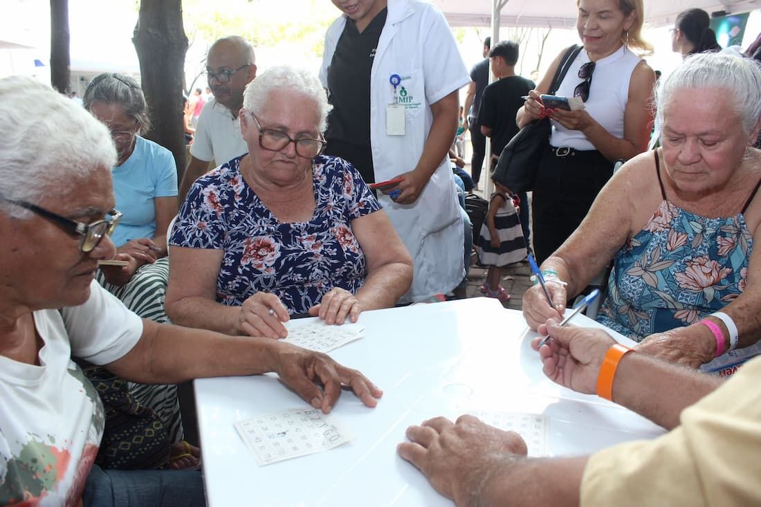 Imip celebra Dia do Idoso com atividades lúdicas e informativas para pacientes